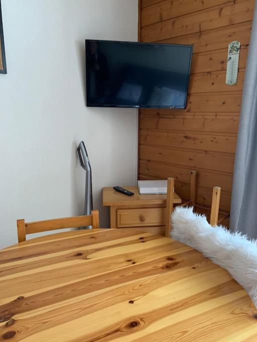 Appartement Au Pied Des Pistes Chatel Bagian luar foto